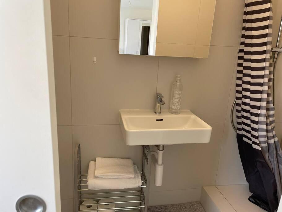 Studio Proche De La Gare ! Apartman Lausanne Kültér fotó