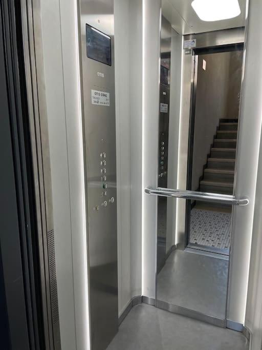 Studio Proche De La Gare ! Apartman Lausanne Kültér fotó
